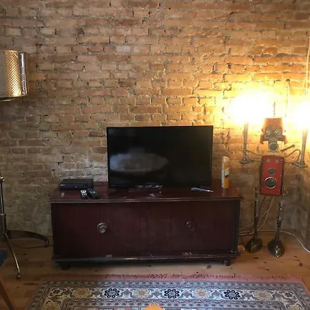 Ozzy Homes Apartment