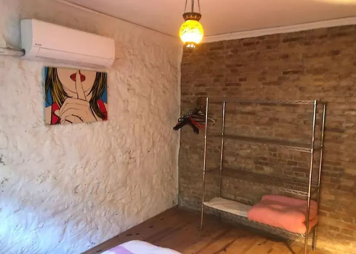 Apartment Ozzy Homes