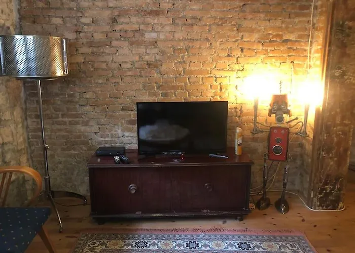 Ozzy Homes Apartment