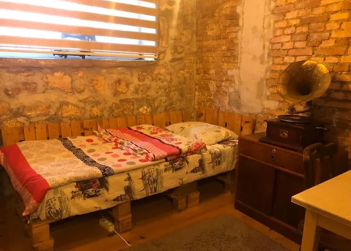 Apartment Ozzy Homes