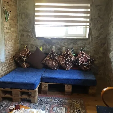 Ozzy Homes Apartament *